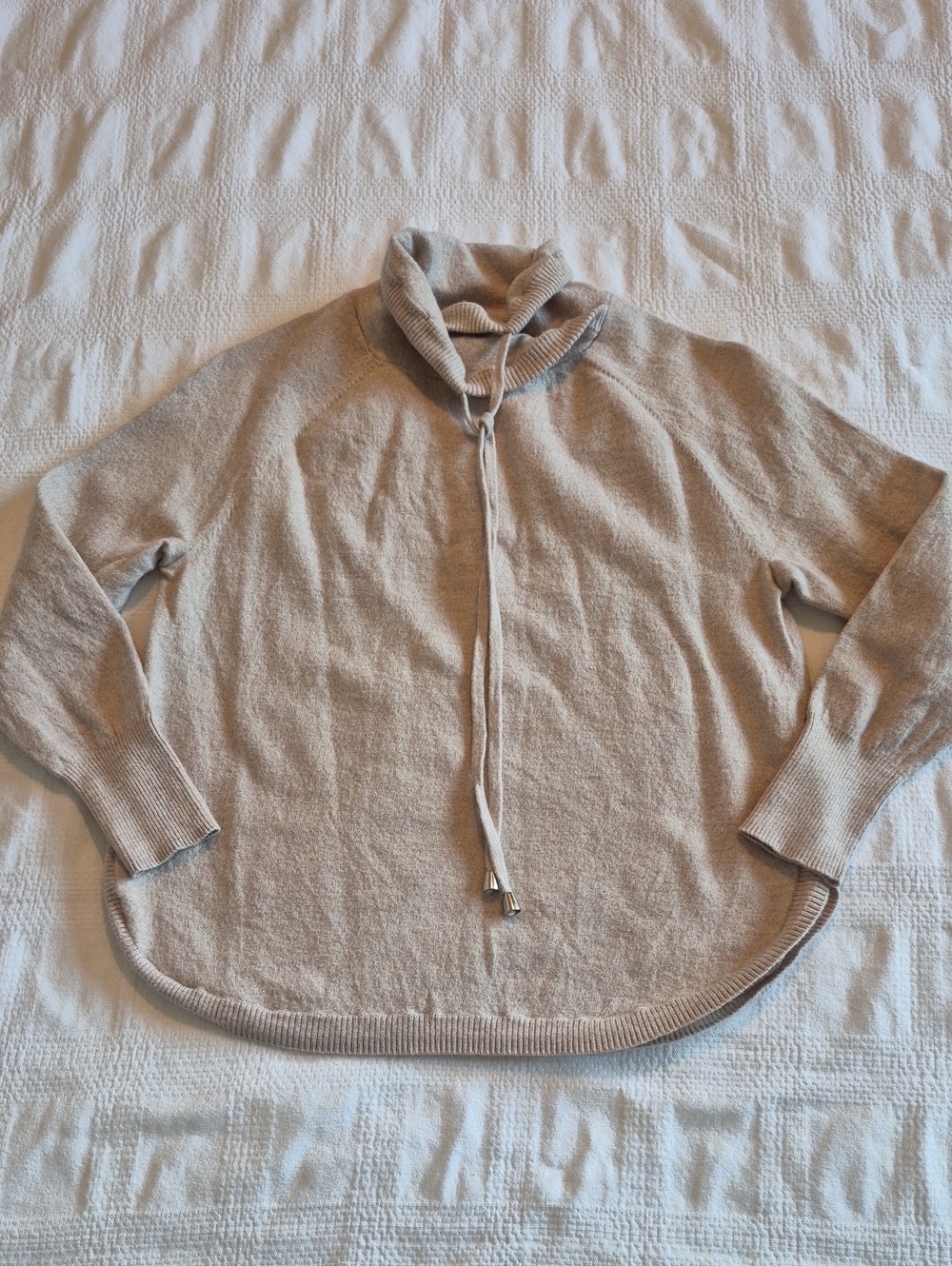 Cynthia Rowley girls Large merino wool sweater light tan, VGUC
